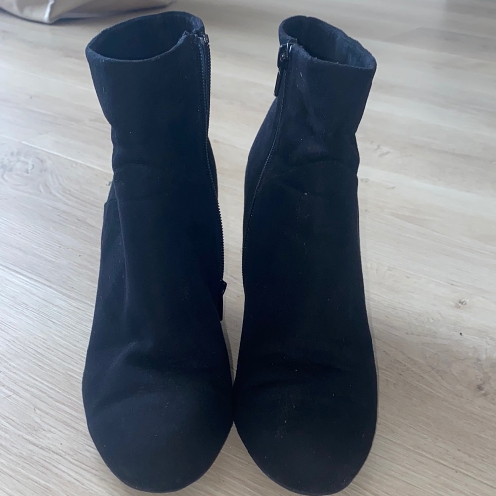 Christian Siriano Black Ankle Booties with Wedge Heel